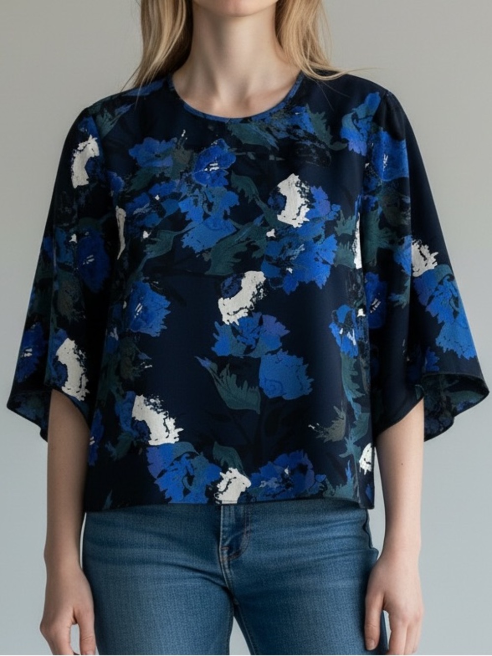 Wilfred Sz XS Blouse Cambrai Absract Floral Blue Aritzia Short Sleeve Top Boho